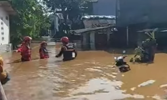 Kementerian Lingkungan Hidup Siapkan Gugatan Perdata Pihak Pemicu Banjir
